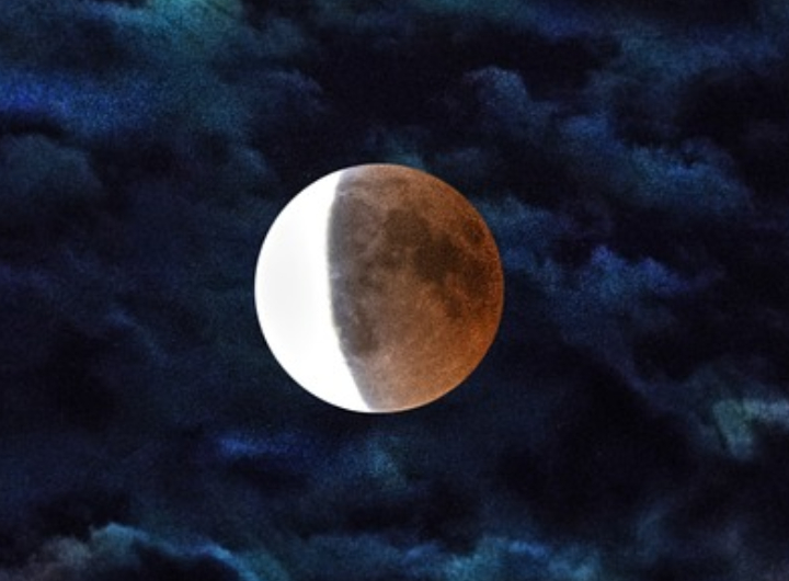 Lunar Eclipse : కార్తీక పౌర్ణమి రోజునే చంద్రగ్రహణం.. ఏ సమయం నుంచి ఏ సమయం వరకు అంటే..